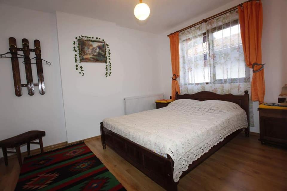 Радкината Къща Hotell Koprivsjtitsa Exteriör bild