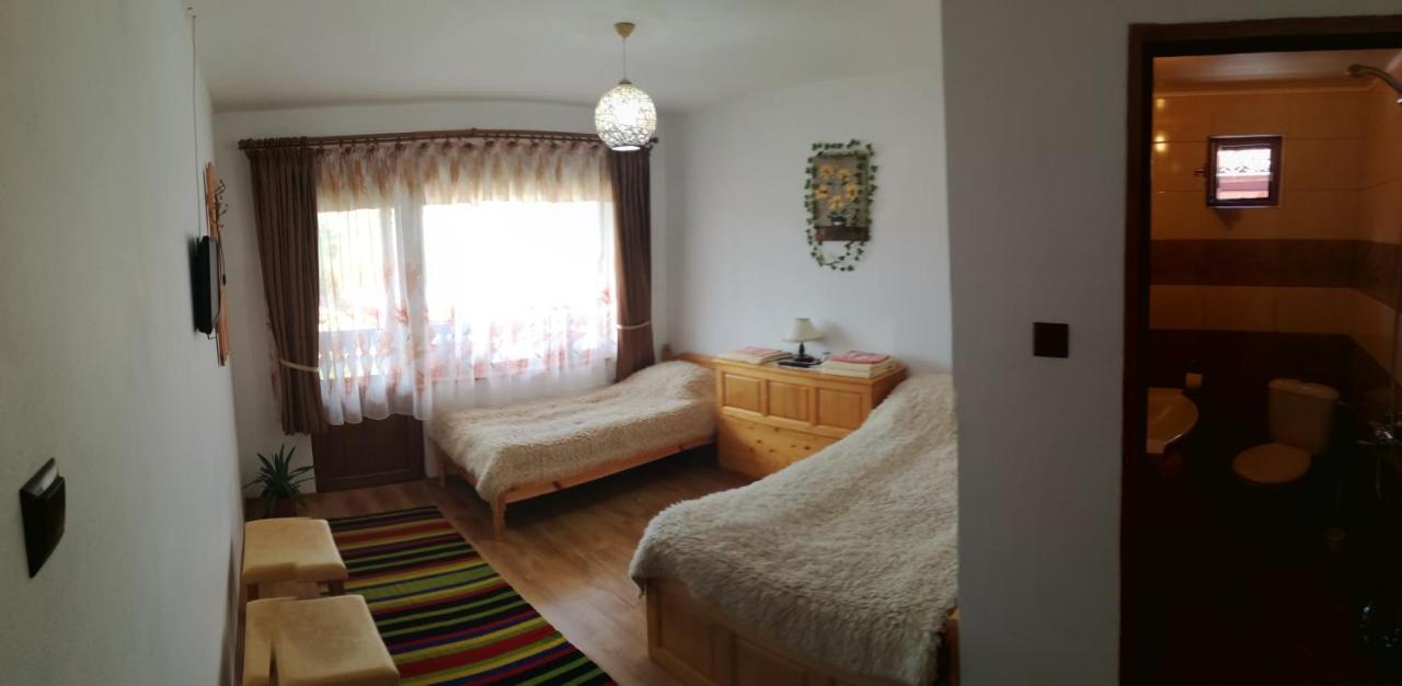 Радкината Къща Hotell Koprivsjtitsa Exteriör bild