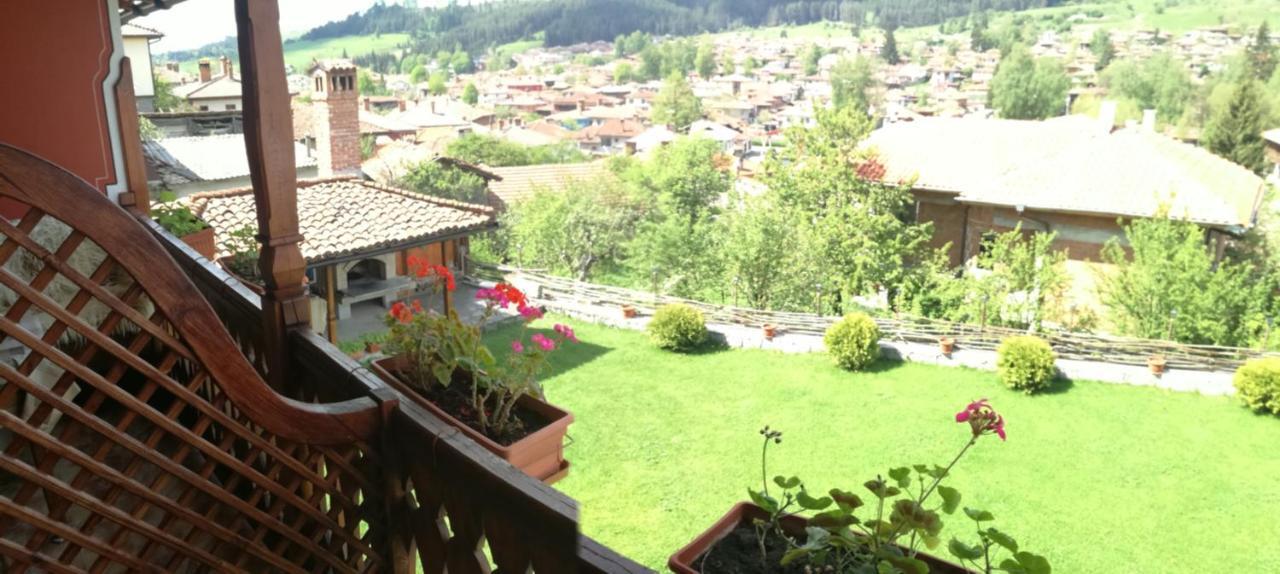 Радкината Къща Hotell Koprivsjtitsa Exteriör bild