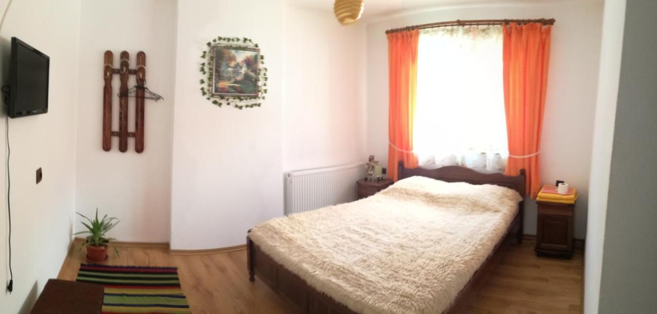Радкината Къща Hotell Koprivsjtitsa Exteriör bild
